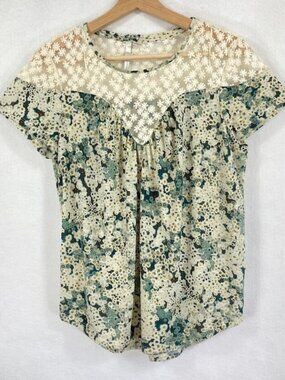 LC Lauren Conrad Illusion Lace Panel Floral Short Sleeve T-Shirt Garden Fairy M